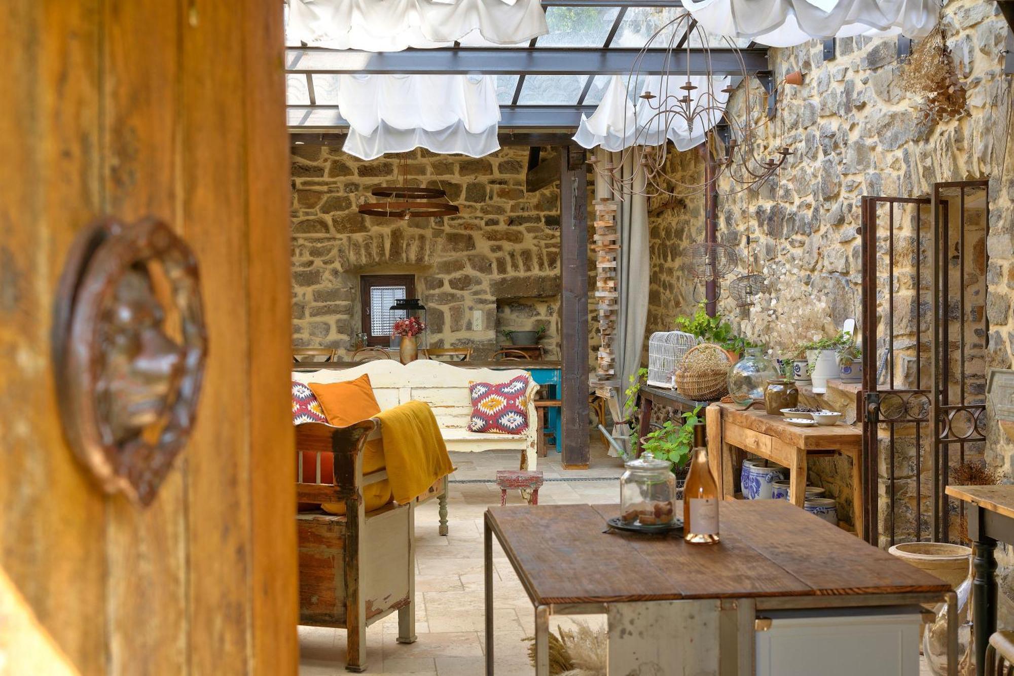 La Gourmandine Hotel Courry Екстериор снимка