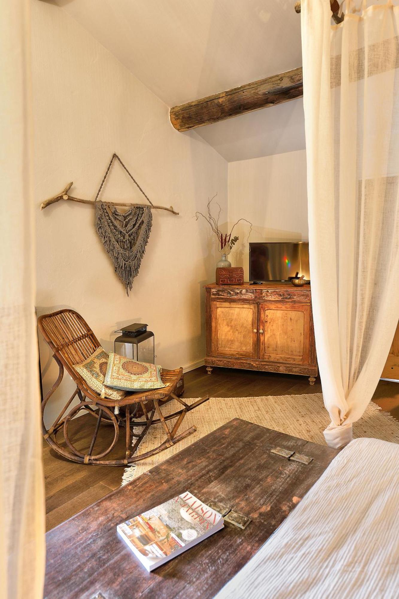 La Gourmandine Hotel Courry Екстериор снимка